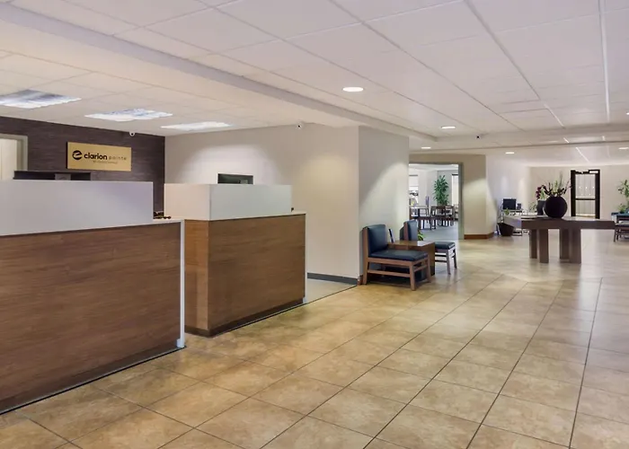 Clarion Pointe Charleston - West Ashley
